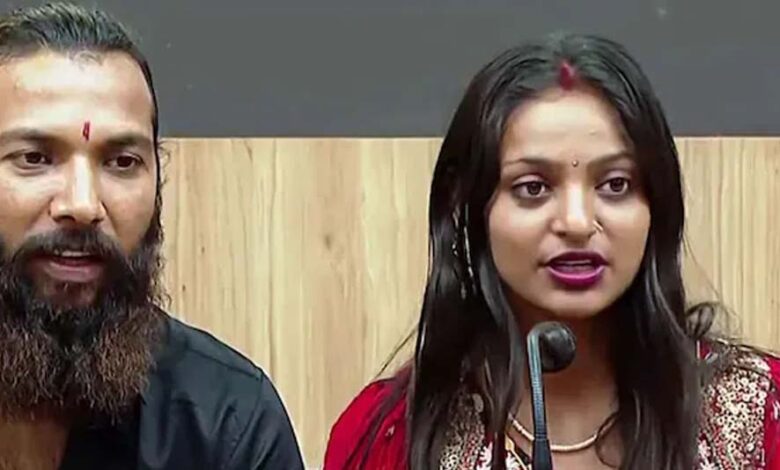 ‘हमारी शादी को अपराध साबित करने की साजिश’, वायरल गर्ल मोनालिसा और फरमान पहुंचे MP हाईकोर्ट