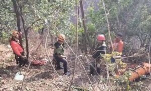 महाबलेश्वर-में-दर्दनाक-हादसा!-800-फीट-गहरी-खाई-में-गिरी-स्कॉर्पियो,-8-युवकों-की-मौत