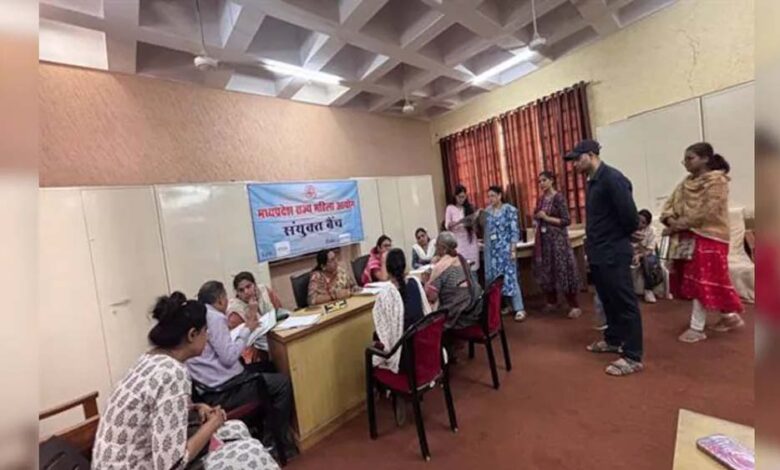 6-साल-बाद-एक्टिव-हुआ-mp-महिला-आयोग,-घरेलू-हिंसा-और-पारिवारिक-मामलों-में-दिखा-सख्त-रुख