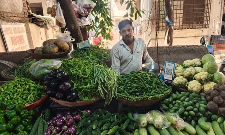 कहीं-₹3-तो-कहीं-₹80-किलो-भिंडी!-सब्जियों-के-दामों-ने-बिगाड़ा-लोगों-का-बजट,-गांव-शहर-दोनों-परेशान