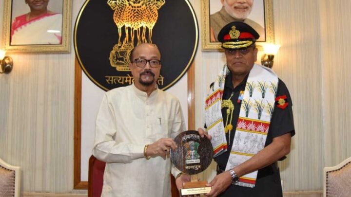 राज्यपाल-डेका-से-लेफ्टिनेट-जनरल-अनिंद्या-सेनगुप्ता-ने-की-सौजन्य-भेंट