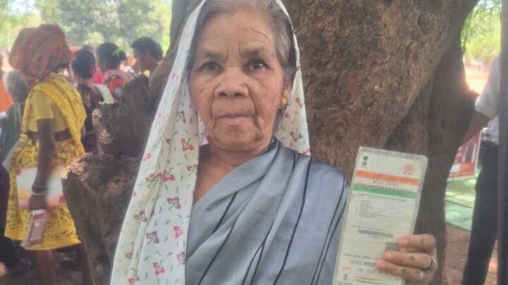 आयुष्मान-योजना-से-मिली-नई-उम्मीद-जगनी-बाई-को-मिला-निःशुल्क-उपचार-का-लाभ