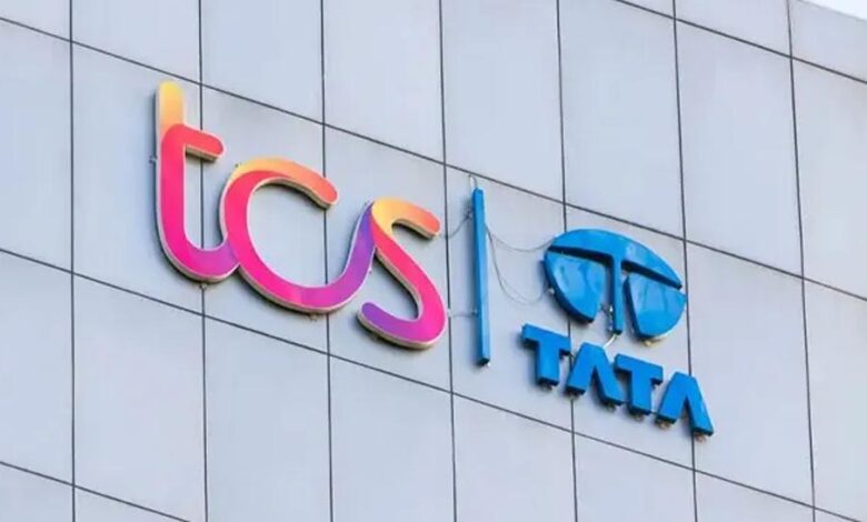 tcs-को-बड़ा-झटका!-कनाडा-के-सबसे-बड़े-बैंक-ने-खत्म-किया-सालों-पुराना-कॉन्ट्रैक्ट
