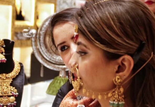 gold-silver-prices-में-जोरदार-उछाल:-इंपोर्ट-ड्यूटी-बढ़ते-ही-चांदी-3-लाख-के-करीब,-जानें-सोने-के-नए-रेट