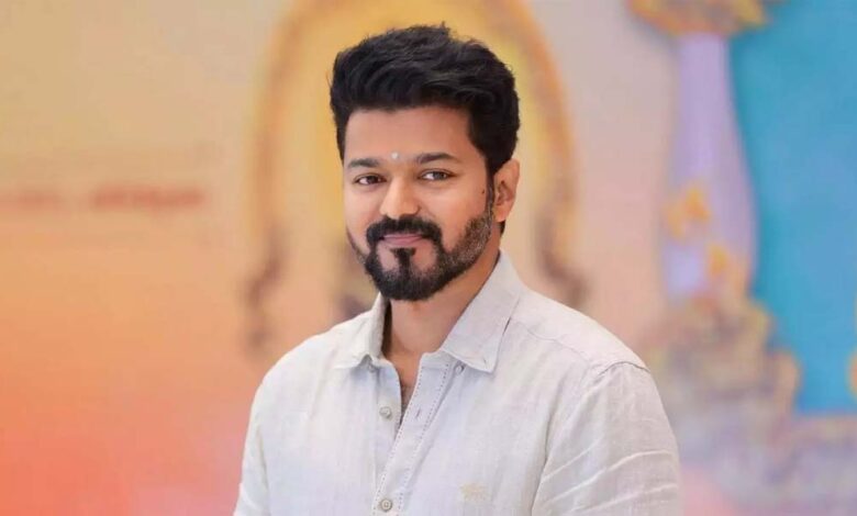 फ्लोर-टेस्ट-से-पहले-विजय-सरकार-मजबूत!-aiadmk-के-30-बागी-mla-आए-साथ,-ammk-ने-भी-दिया-समर्थन