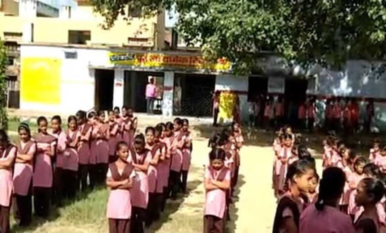 छत्तीसगढ़-के-स्कूलों-में-अब-गूंजेंगे-राष्ट्रगान