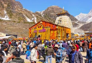 केदारनाथ-में-उमड़ा-आस्था-का-सैलाब,-12-लाख-श्रद्धालुओं-ने-किए-बाबा-केदार-के-दर्शन