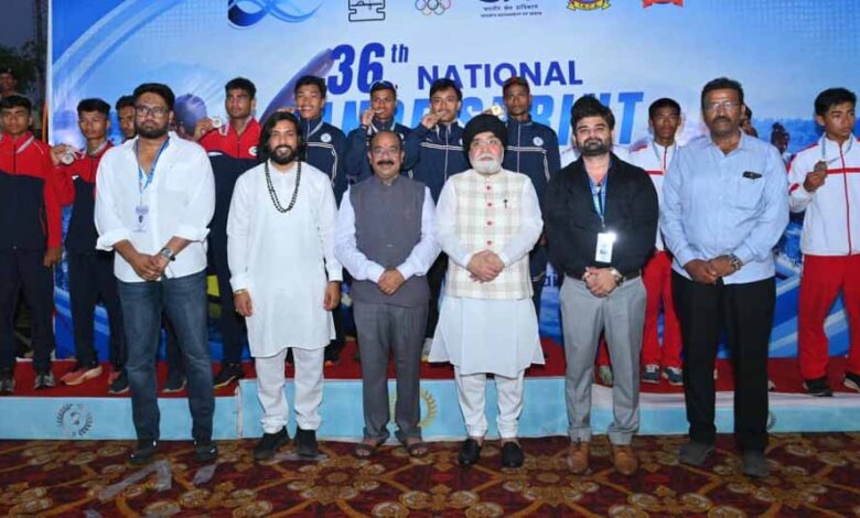 कयाकिंग-कैनोइंग-को-आगे-बढ़ाने-हरसंभव-सहयोग-देगी-सरकार-–-अरुण-साव