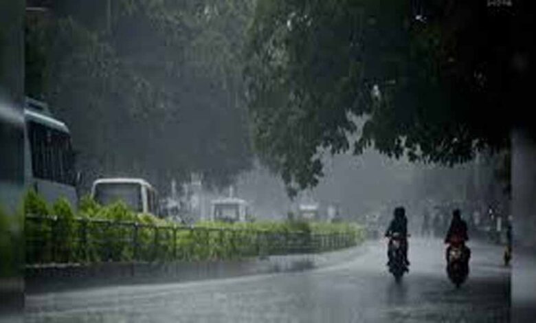 मध्य-प्रदेश-में-मौसम-का-बदला-मिजाज,-40-जिलों-में-बारिश-और-तेज-हवाओं-का-अलर्ट