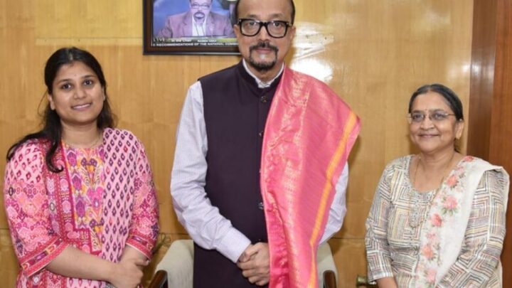 राज्यपाल-डेका-से-सुप्रीम-कोर्ट-में-छत्तीसगढ़-की-स्टैंडिंग-काउंसिल-सुजैन-ने-की-सौजन्य-भेंट