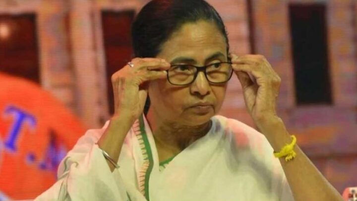 tmc-में-बड़ा-सियासी-मोड़!-पार्टी-गई,-लेकिन-खजाने-का-कंट्रोल-फिर-ममता-बनर्जी-के-हाथ